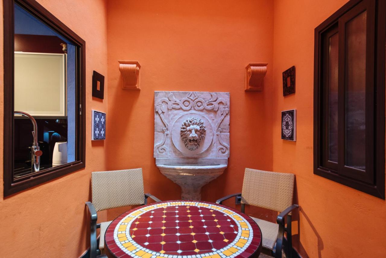 Divi Apartments Villa Reyes 2 Севилья Экстерьер фото